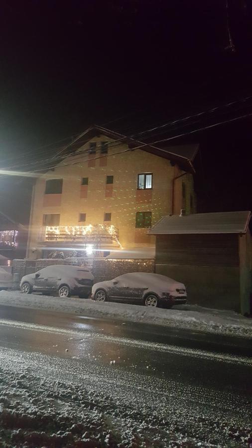 Hotel Casa Ryana Sinaia Exterior foto