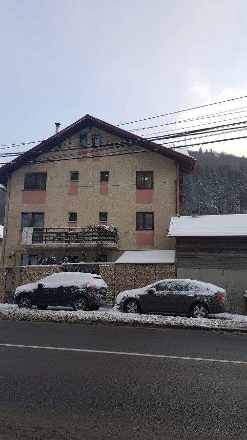 Hotel Casa Ryana Sinaia Exterior foto